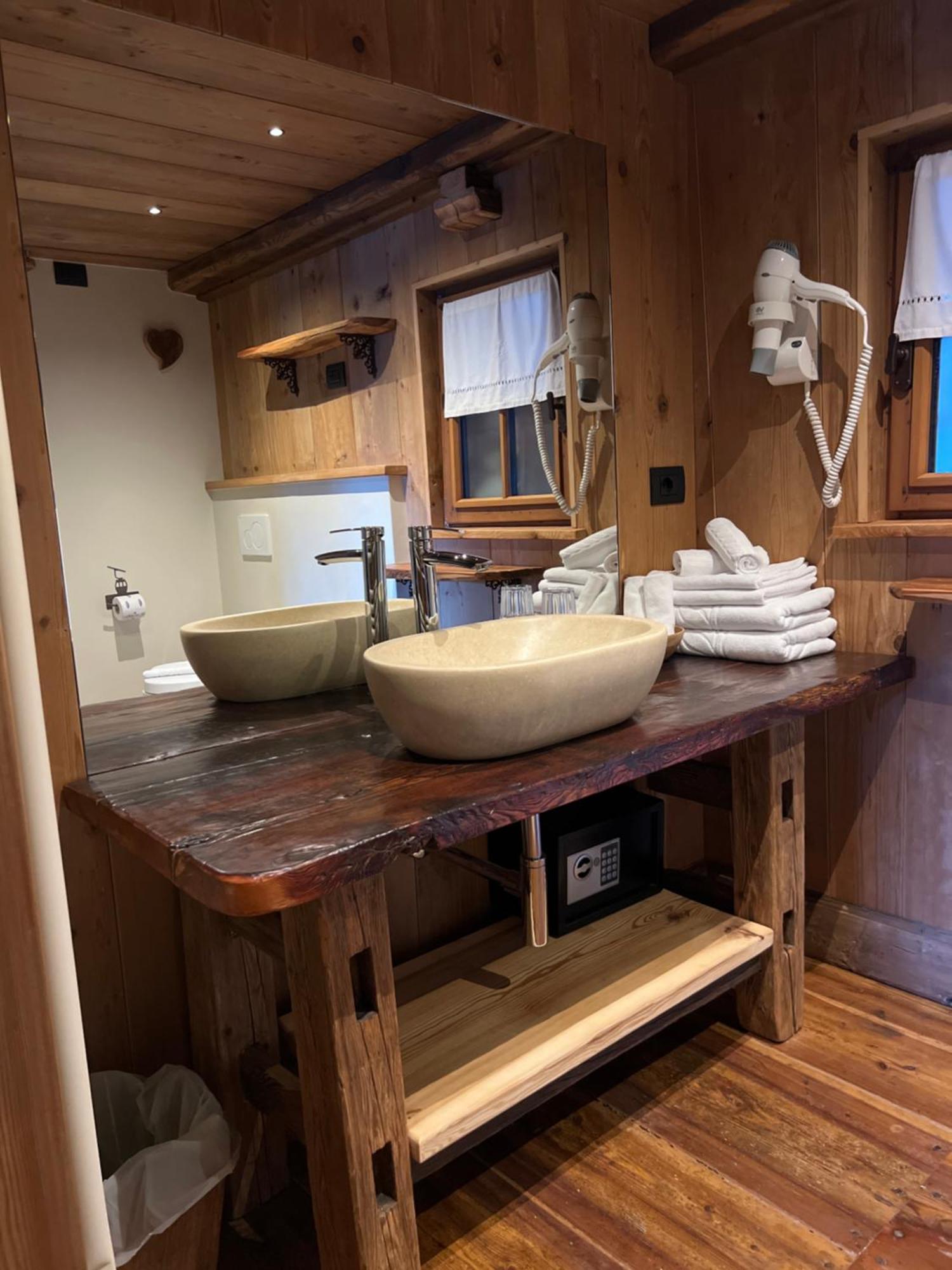 Wongade Hotell Gressoney-la-Trinité Exteriör bild